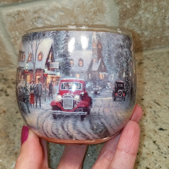 NWOT Thomas Kinkade Glade Vanilla Scented Candle - Picture 2 of 5